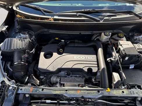 Used 2021 GMC Terrain SLE w/ Driver Convenience Package image 13