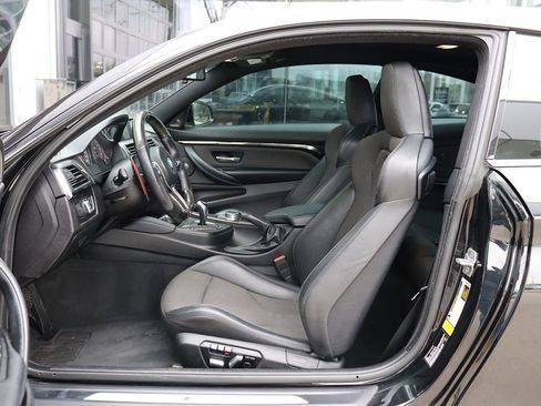 Used 2018 BMW M4 Coupe image 29