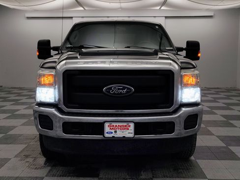 Used 2016 Ford F250 XL w/ Power Equipment Group image 5