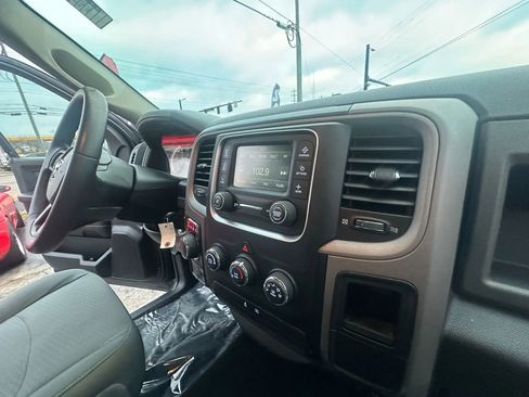 Used 2015 RAM 1500 Express image 29