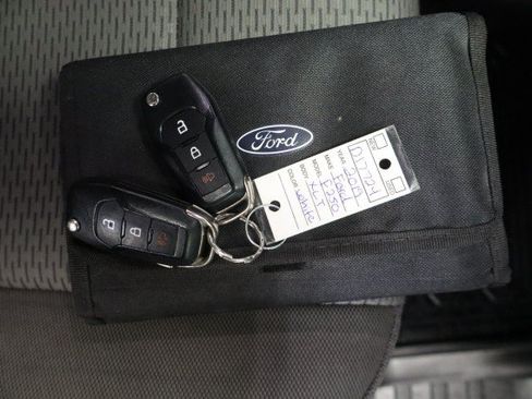 Used 2019 Ford F250 XLT w/ XLT Premium Package AWD/4WD image 58