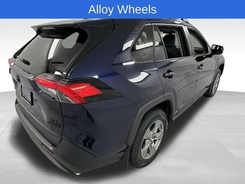 Used 2022 Toyota RAV4 XLE w/ Convenience Package image 3