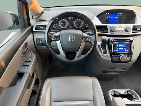 Used 2017 Honda Odyssey EX-L image 8