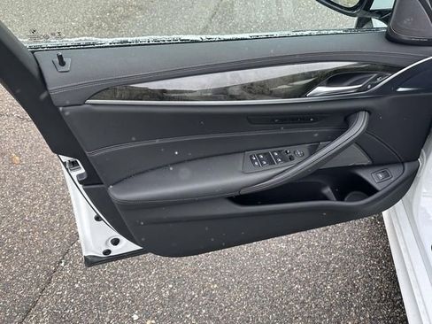 Certified 2023 BMW M550i xDrive w/ Executive Package image 25