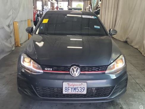 Used 2018 Volkswagen GTI S image 2
