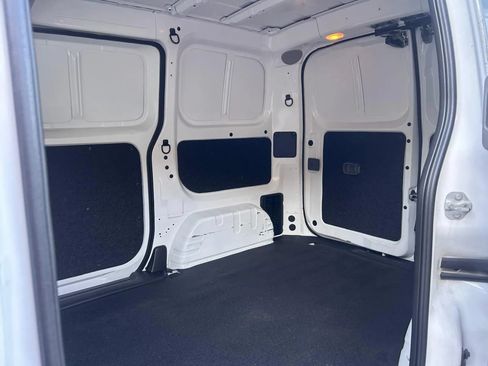 Used 2021 Nissan NV200 S FWD image 12