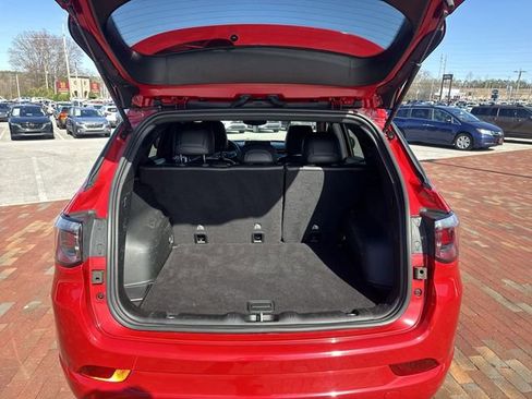 Used 2022 Jeep Compass Limited image 28