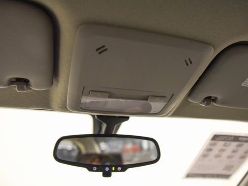 Used 2020 Chevrolet Sonic LT image 23