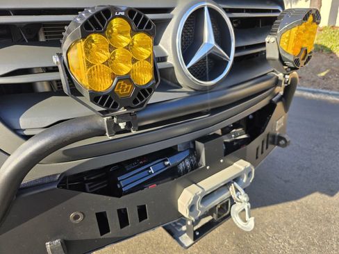 Used 2021 Mercedes-Benz Sprinter 2500 image 14