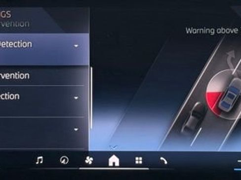 Used 2025 BMW 330i xDrive Sedan w/ M Sport Package image 40