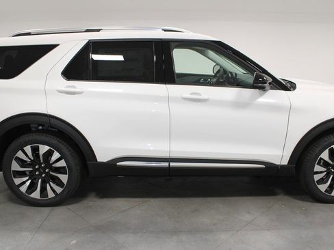 New 2026 Ford Explorer Platinum w/ LUX Leather Package image 10