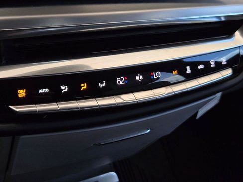 Certified 2024 Cadillac Lyriq Luxury AWD/4WD image 20