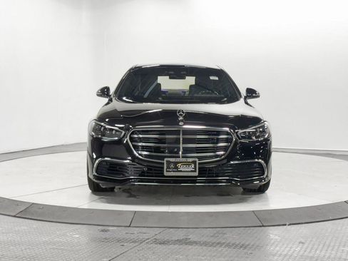 Used 2023 Mercedes-Benz S 580 4MATIC Sedan w/ 3D Technology Package image 2