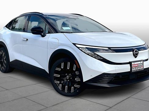 New 2026 Nissan Leaf Platinum+ w/ Cargo Package (Platinum+) image 2