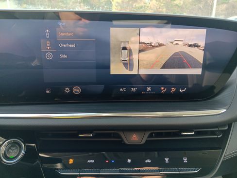 Used 2025 Buick Envision Preferred image 14