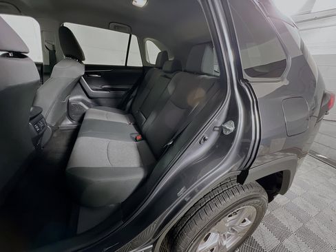 Used 2025 Toyota RAV4 XLE image 29