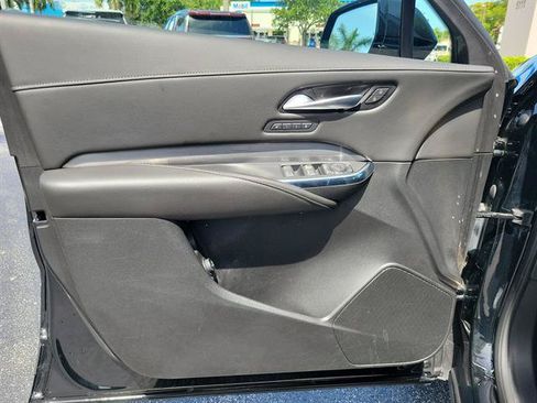 Certified 2025 Cadillac XT4 Premium Luxury FWD image 15