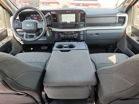 Used 2025 Ford F250 XLT w/ FX4 Off-Road Package AWD/4WD image 10