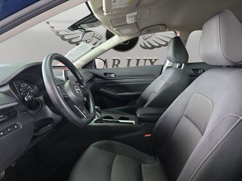 Used 2024 Nissan Altima 2.5 S image 9