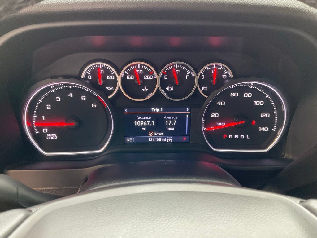 Used 2022 Chevrolet Silverado 1500 LT Trail Boss w/ Bed Protection Package AWD/4WD image 14