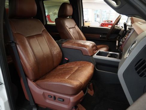 Used 2011 Ford F250 King Ranch w/ King Ranch w/Chrome Pkg AWD/4WD image 33