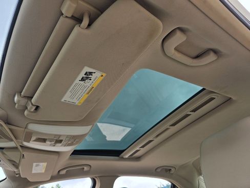 Used 2016 Mercedes-Benz E 350 4MATIC Sedan image 23