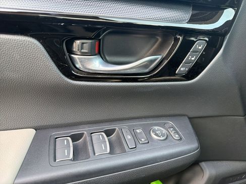 Used 2024 Honda CR-V EX-L image 6