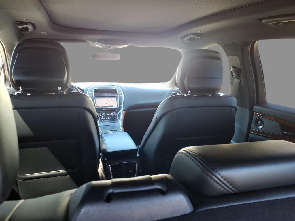 Used 2020 Lincoln Nautilus Reserve w/ Cargo Utility Package AWD/4WD image 11