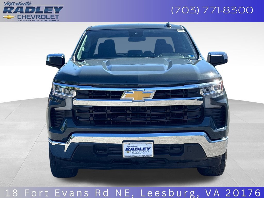 Used 2025 Chevrolet Silverado 1500 LT AWD/4WD image 9