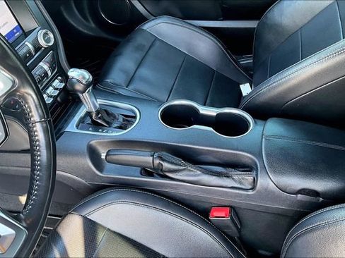 Used 2022 Ford Mustang Premium image 15