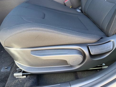 Used 2026 Hyundai Elantra Sport FWD image 22