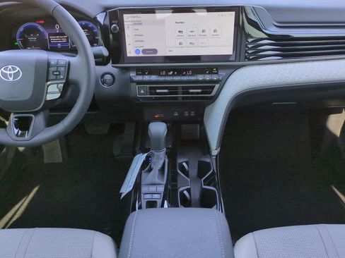 New 2026 Toyota Camry XLE AWD/4WD image 18