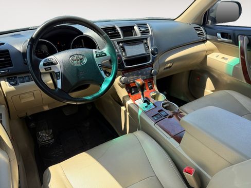 Used 2013 Toyota Highlander Limited AWD/4WD image 15