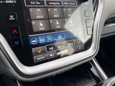 Used 2025 Subaru Outback Limited image 10