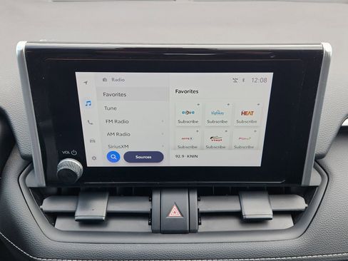 Used 2024 Toyota RAV4 LE image 20