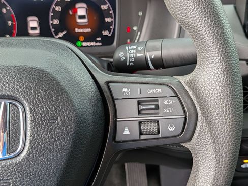 Used 2025 Honda Accord SE image 18
