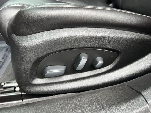 Used 2019 Cadillac XTS Luxury FWD image 14