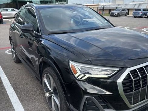 Used 2021 Audi Q3 2.0T Premium Plus w/ Premium Plus Package image 3