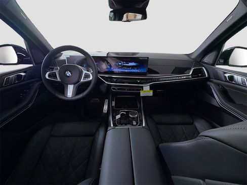 New 2026 BMW X5 xDrive40i w/ M Sport Package image 9