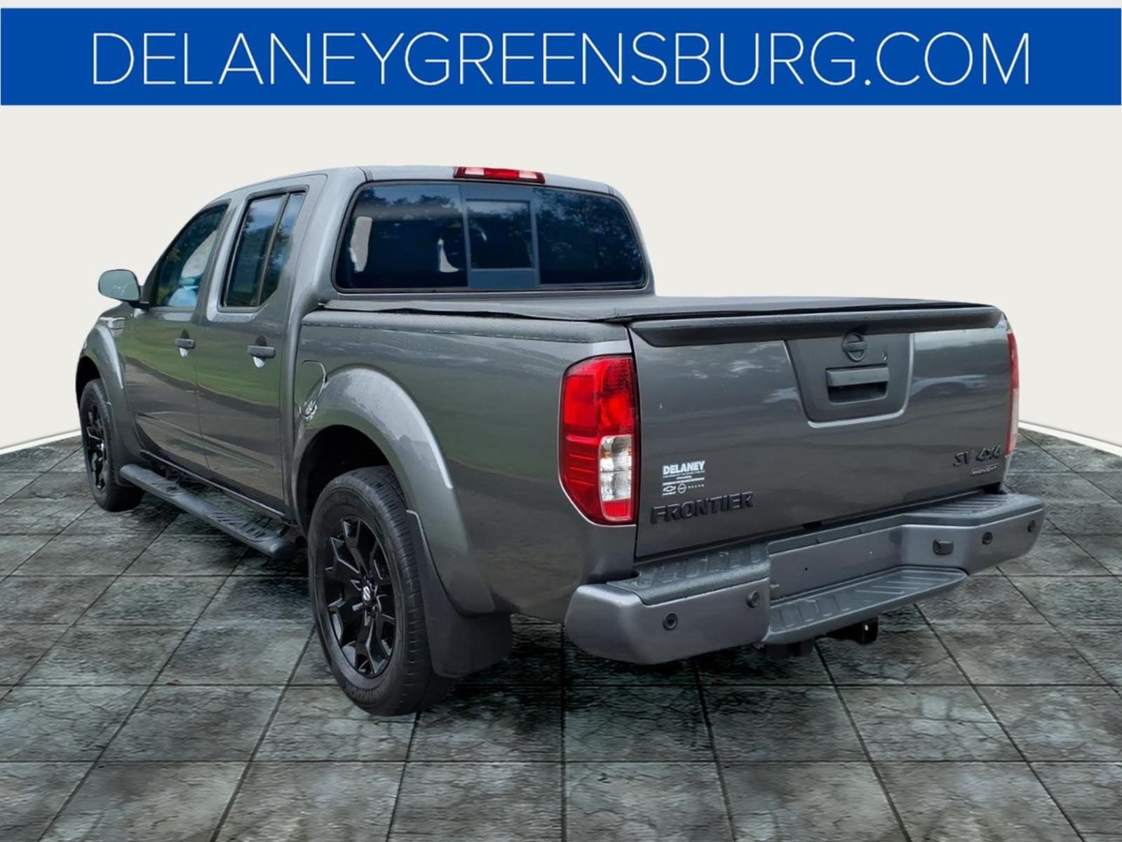Used 2021 Nissan Frontier SV w/ Midnight Edition Floor Mats AWD/4WD image 5