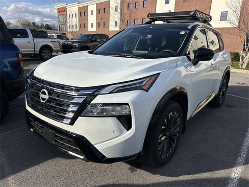 Used 2024 Nissan Rogue Platinum w/ Platinum Premium Package image 1