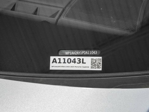 Used 2023 Porsche Cayenne image 56