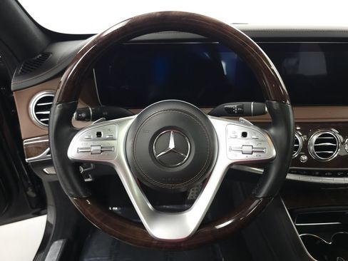 Used 2018 Mercedes-Benz S 560 4MATIC Sedan image 12