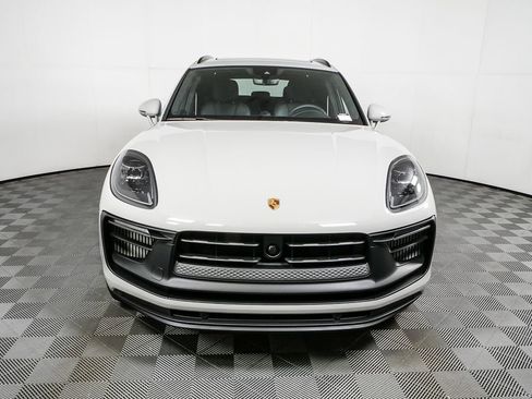 New 2026 Porsche Macan GTS image 28