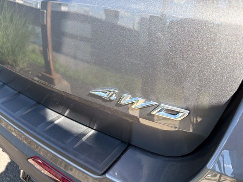 Used 2025 Ford Explorer ST-Line w/ Premium Package AWD/4WD image 8