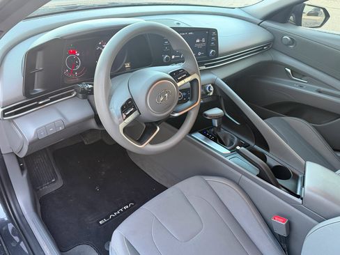 Used 2023 Hyundai Elantra SEL w/ Cargo Package image 10