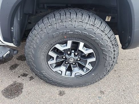 Used 2021 Toyota Tacoma TRD Off-Road AWD/4WD image 5