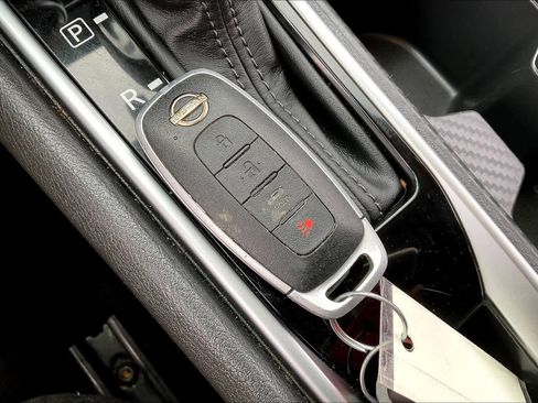 Used 2024 Nissan Sentra SV image 14