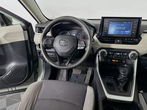 Used 2019 Toyota RAV4 XLE w/ Convenience Package FWD image 24