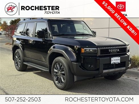 Certified 2025 Toyota Land Cruiser Base image 1